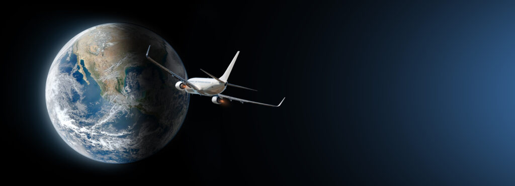 Plan flying to Earth