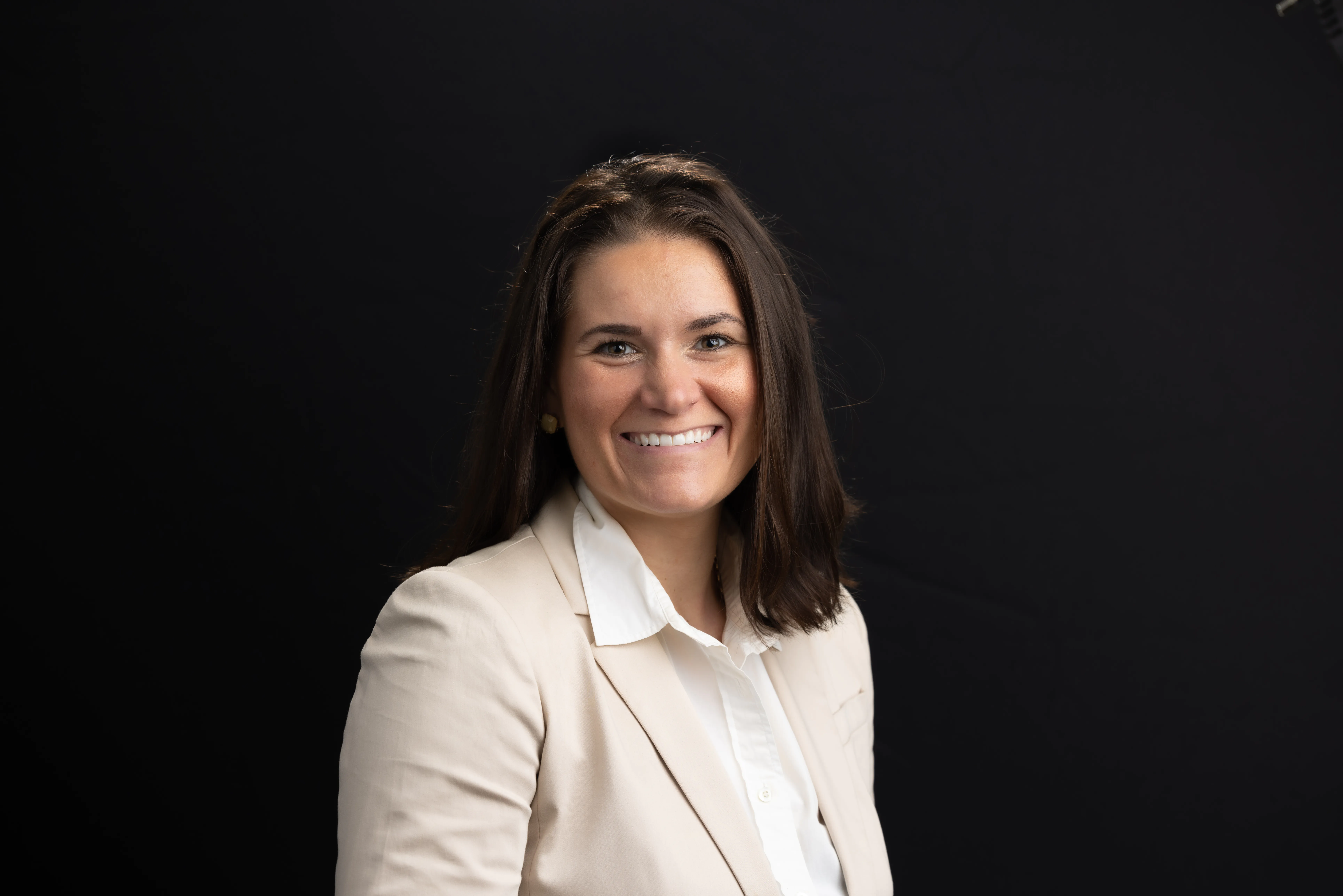 Jacqueline Scherer headshot